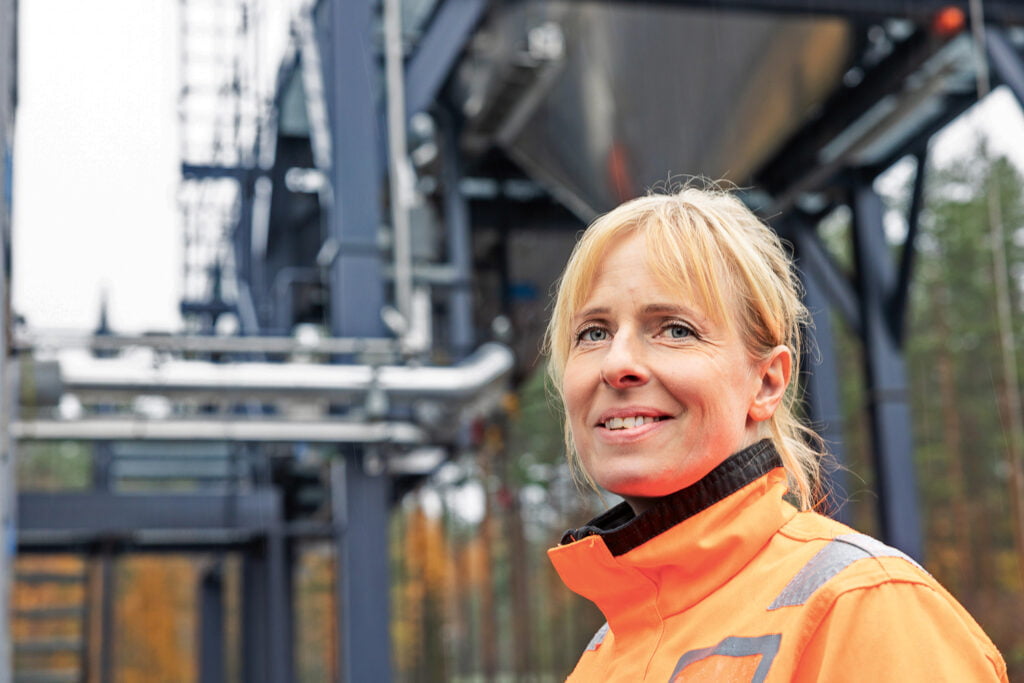 Forcitin turvallisuuden ja kestävän kehityksen johtajan Saila Savolainen. Säteilyturvallisuus on osa työturvallisuutta.