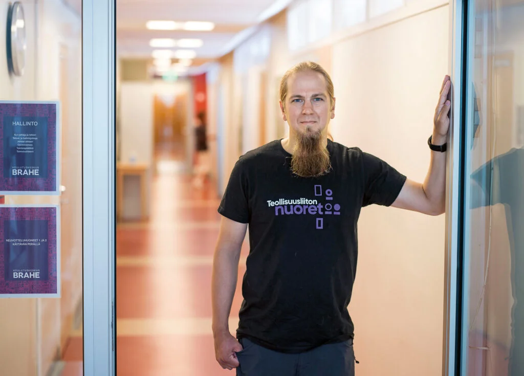 Sami Saarenpää, oppilaitostiedottaja