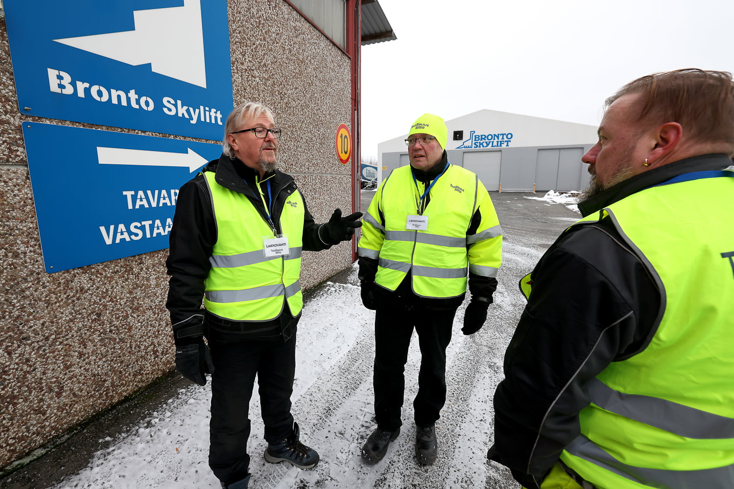 Työntekijät olivat lakossa Porin Bronto Skyliftillä.