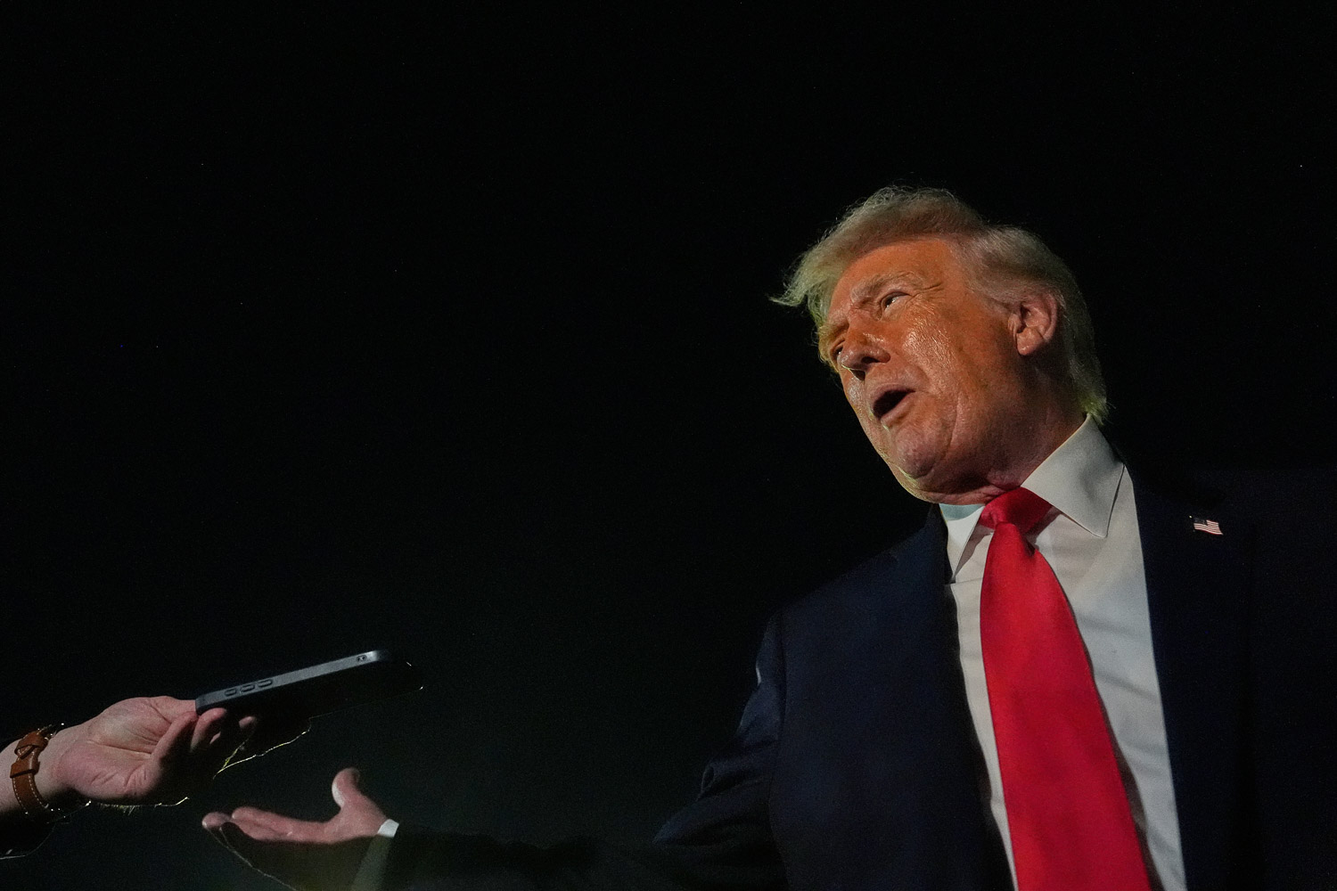 Trump ampuu kauppapolitiikassa tulleilla