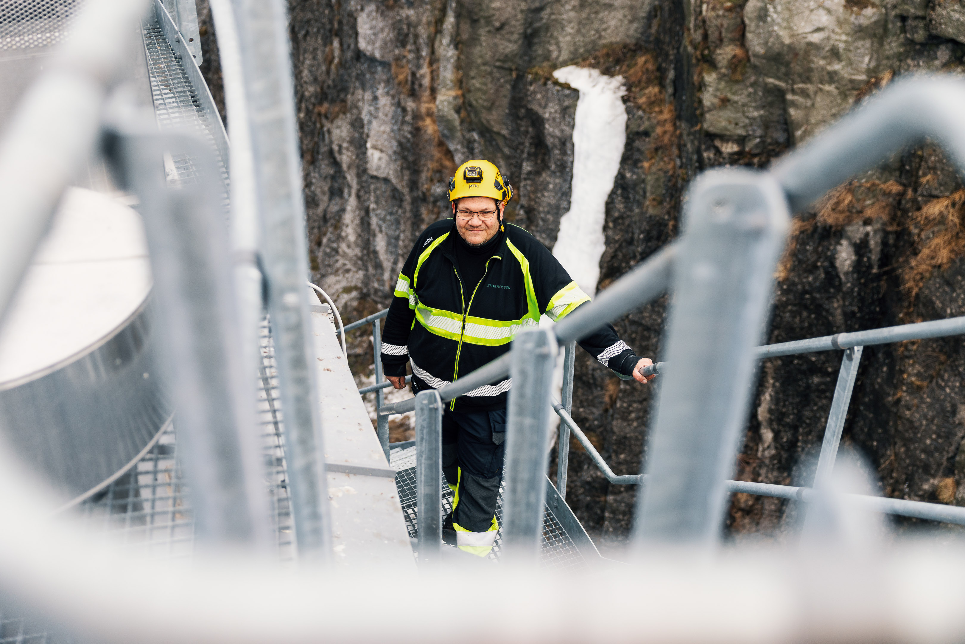 Han gör bränsle av sopor